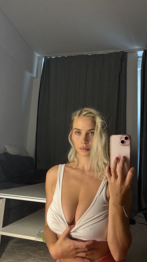 GlitteryGrace19 Spotlight #fap1xd9i5